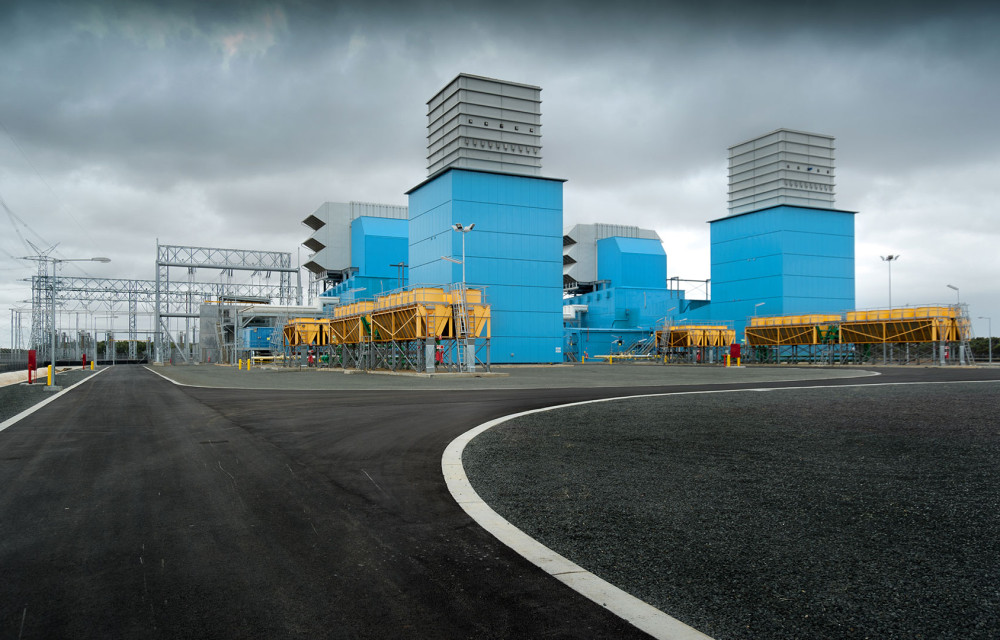 Fluence Energy Pty Ltd has been awarded the main works contract and is responsible for the engineering, procurement, and construction of the Mortlake Power Station battery project.